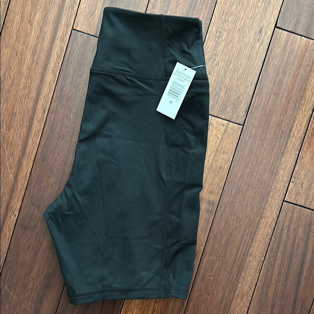 Danskin Black Bike Shorts for Active Comfort New With Tag - size M - Picture 2 of 6